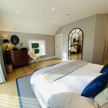 The Granary, Luxuriously Restored Barn On A Farm * Thurles