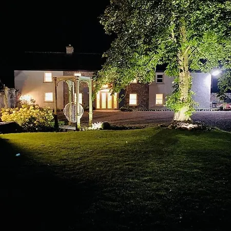 The Granary, Luxuriously Restored Barn On A Farm * Thurles