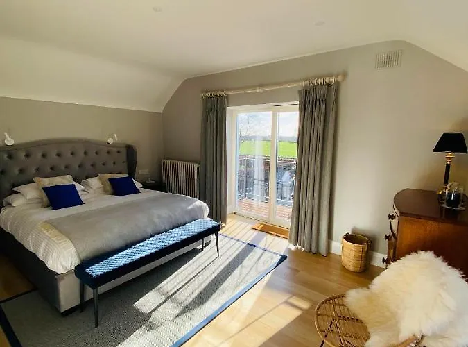 The Granary, Luxuriously Restored Barn On A Farm *