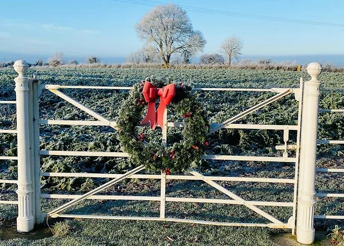 The Granary, Luxuriously Restored Barn On A Farm *